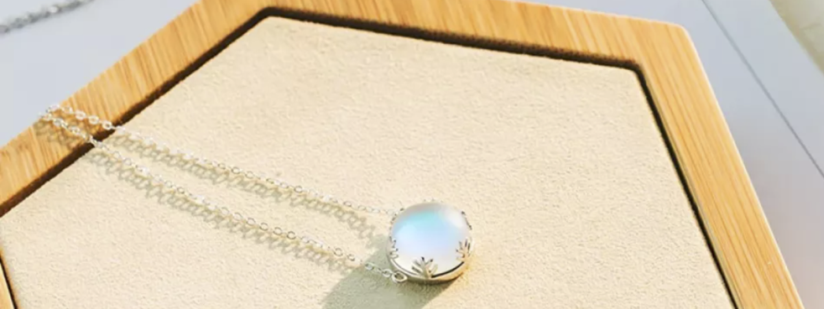 Stunning Aurora Borealis Pendant To Illuminate Your #1 Style 1 Stunning Aurora Borealis Pendant To Illuminate Your #1 Style Screenshot 2023 12 27 at 2.16.58 PM 1aef1306