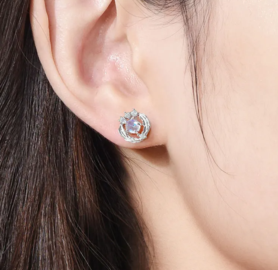 Feather Design Moonstone Earrings 649ff6af 0cae 49e3 b111 2747b0a81a07984974 27480dea