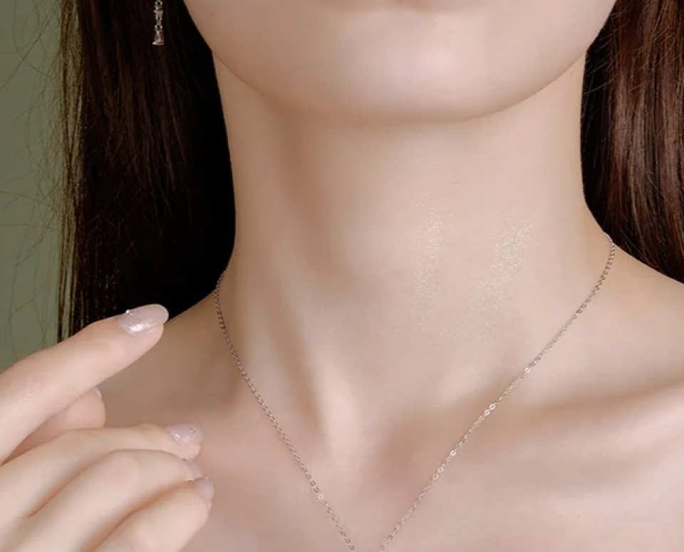 Silver Chalcedony Necklace 5ad48c40 b0d7 4086 9730 1a9ef2fba251915693 2bd246e8