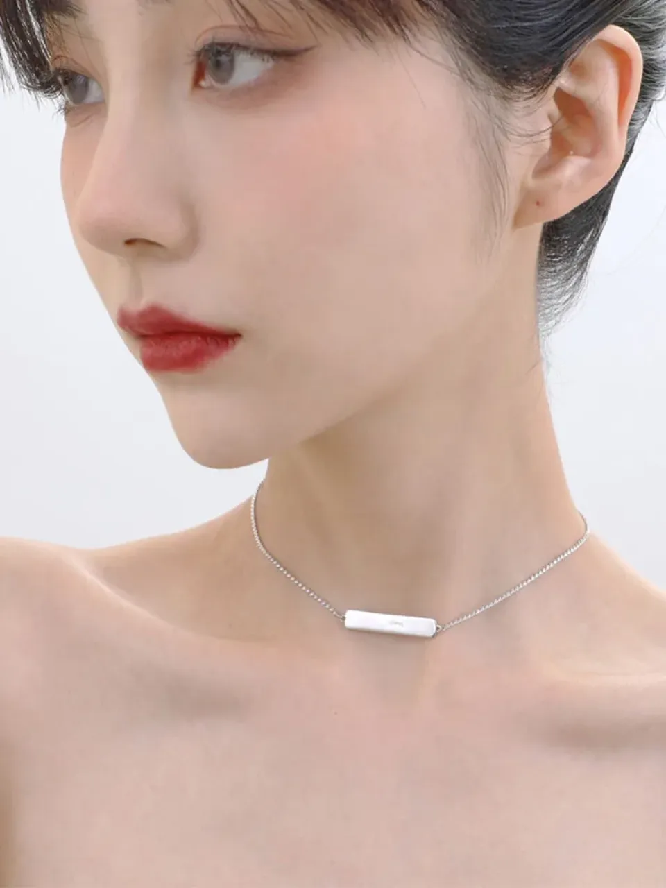 White Crystal Colar Moth Choker S1d852358c7034af58b6911658ae2e6b0D 395cbfac