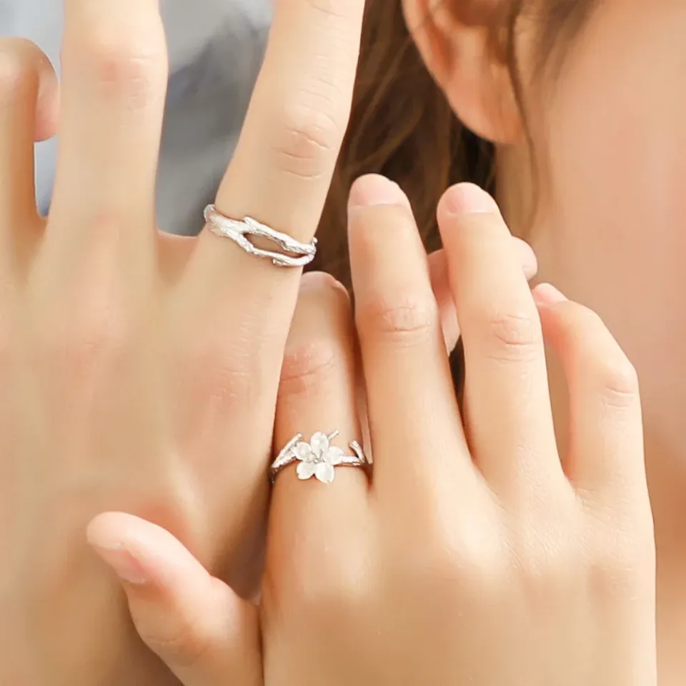 White Cherry Blossom Silver Ring 4 White Cherry Blossom Silver Ring Se7b1fdb38c2147f48e4daaad4656f3593 40589c63