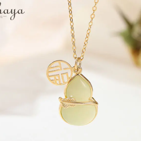 Thaya Lookbook 15f8df85 0492 4dd3 9ab4 b0f8a316ee89462486 4d08917a