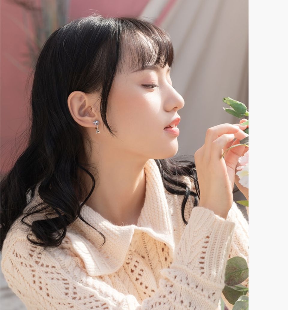 Romantic Rose Clip Earrings Hf5b2f5631e5249e5ba69974c936357f0i 4fe593d6