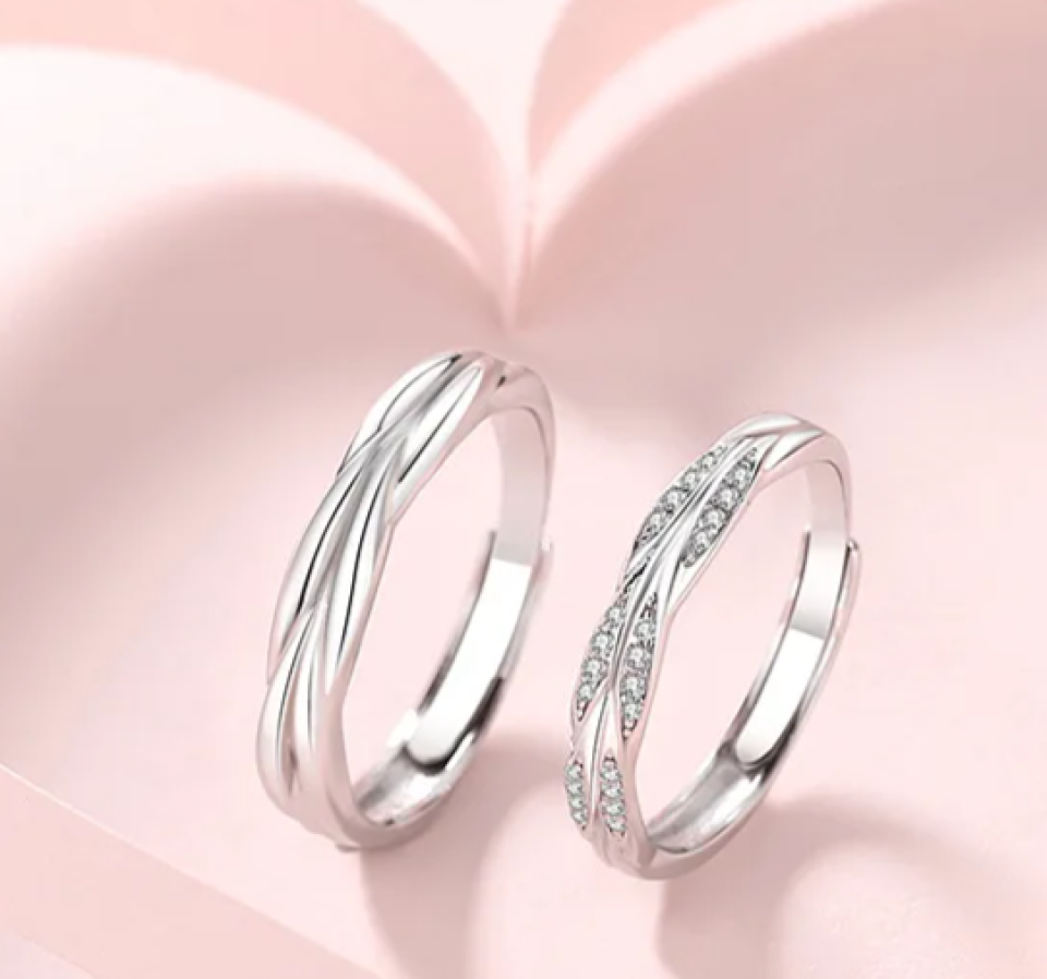 Classic Silver Ring for Couples a8d60570 c3c7 4a07 8c37 3ac2435d1726175633 4f055c87