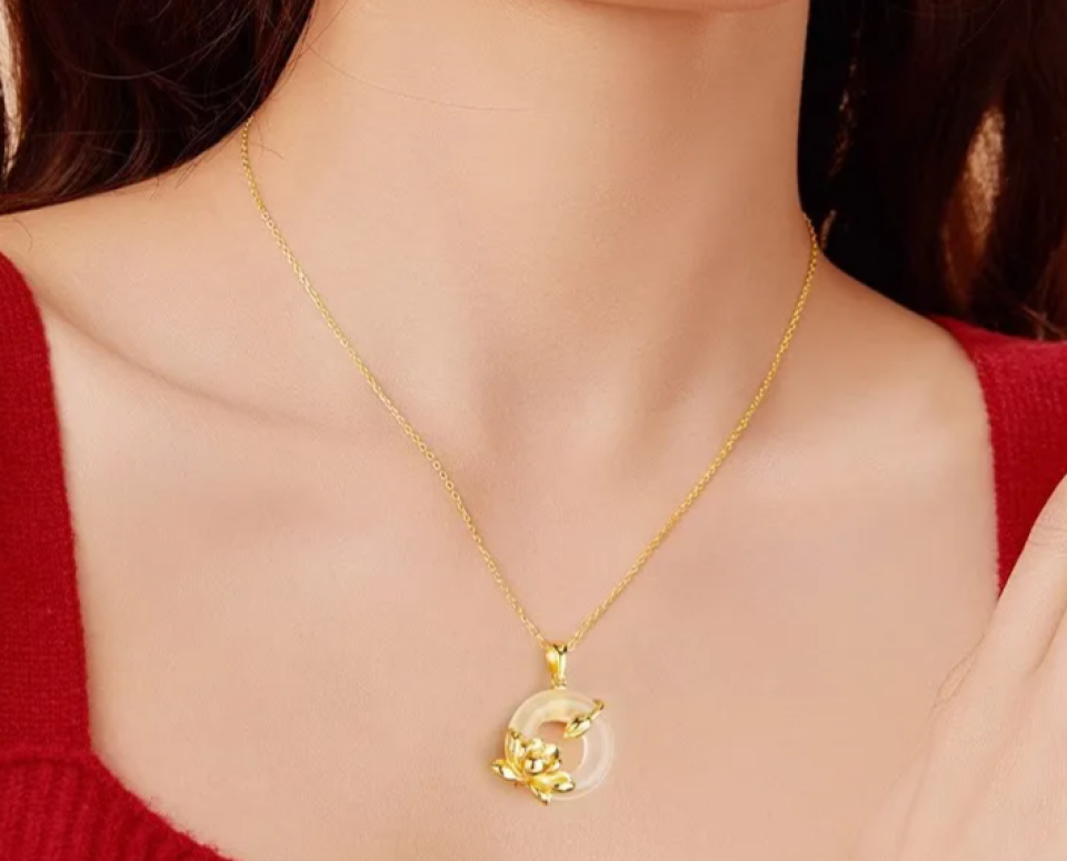 Chalcedony Lotus Pendant Necklace bbf9b2a1 4249 44b7 a46e 23ab1cbf714f958930 50aa938c