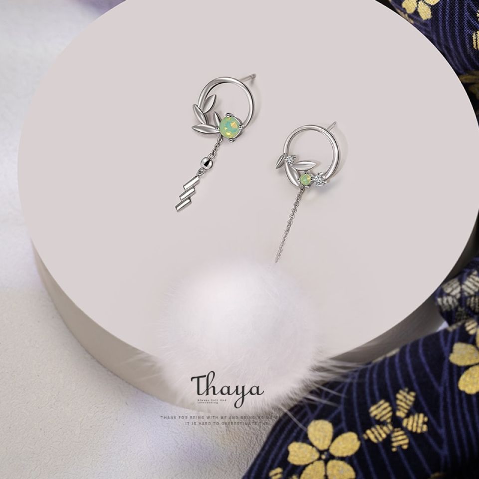 Dandelion Furry Earrings H8e7f4378f5574b0ca1f201923ebc0090m 62085090