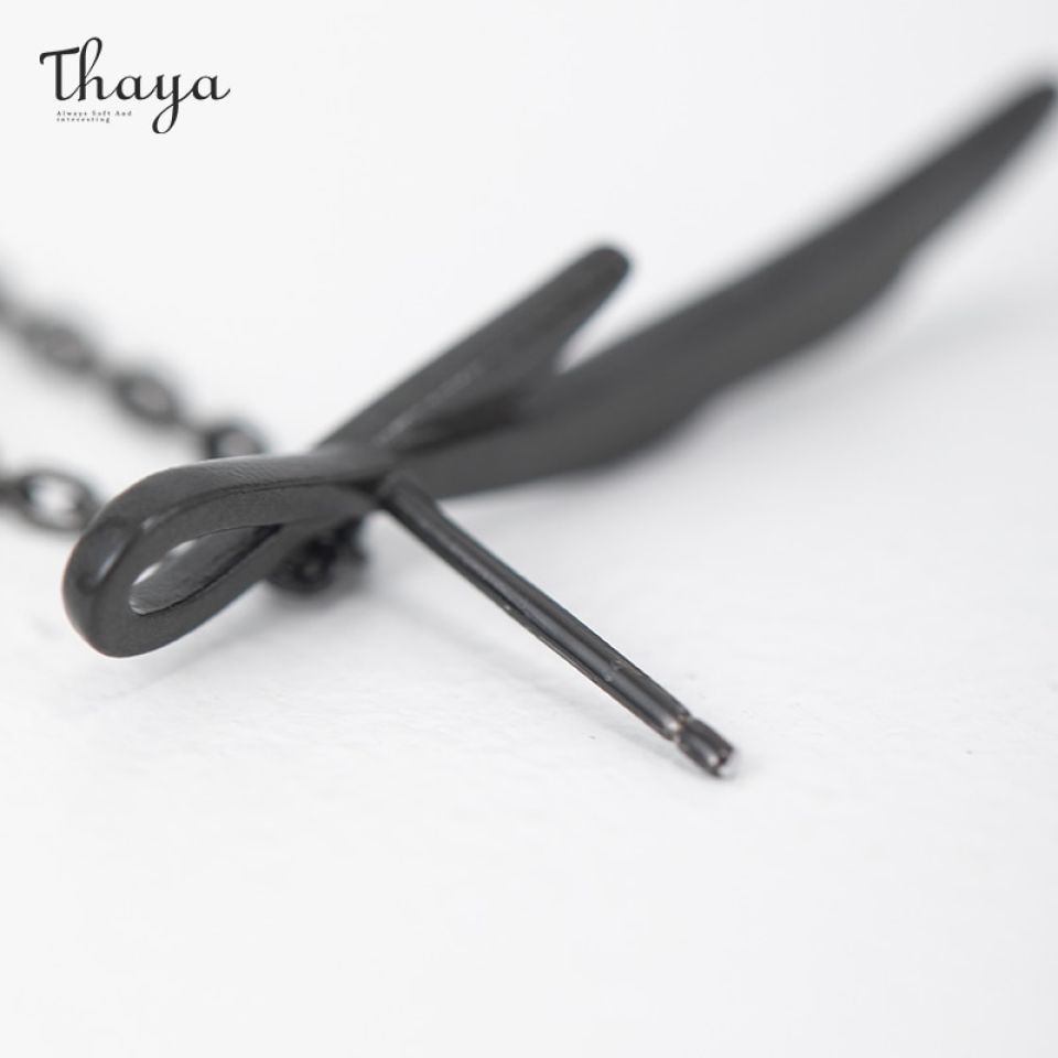 Twilight Black Feather Stud Earrings H210b702b7bf04bdfa8f0f376dc8d73b9s 63466c61