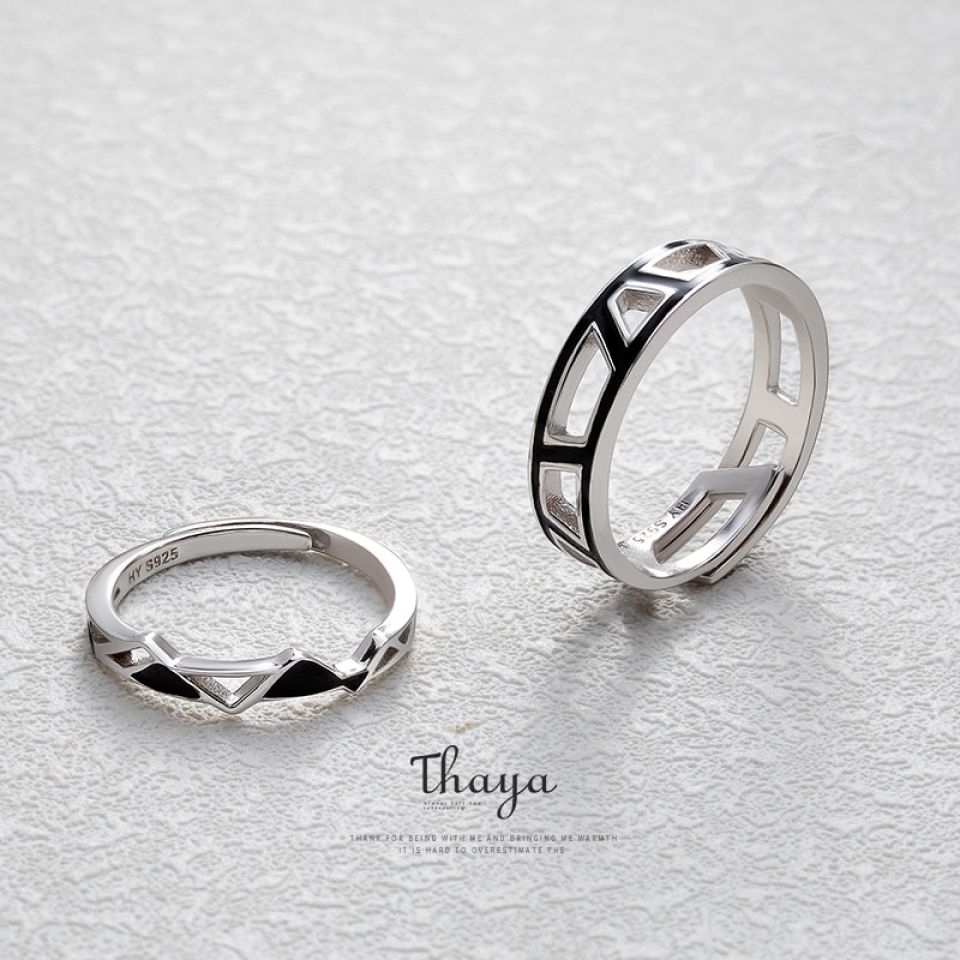 Edges and Corners Design Couple Rings Hebc5c4f6ad554107bba680c409795a69k 746520be