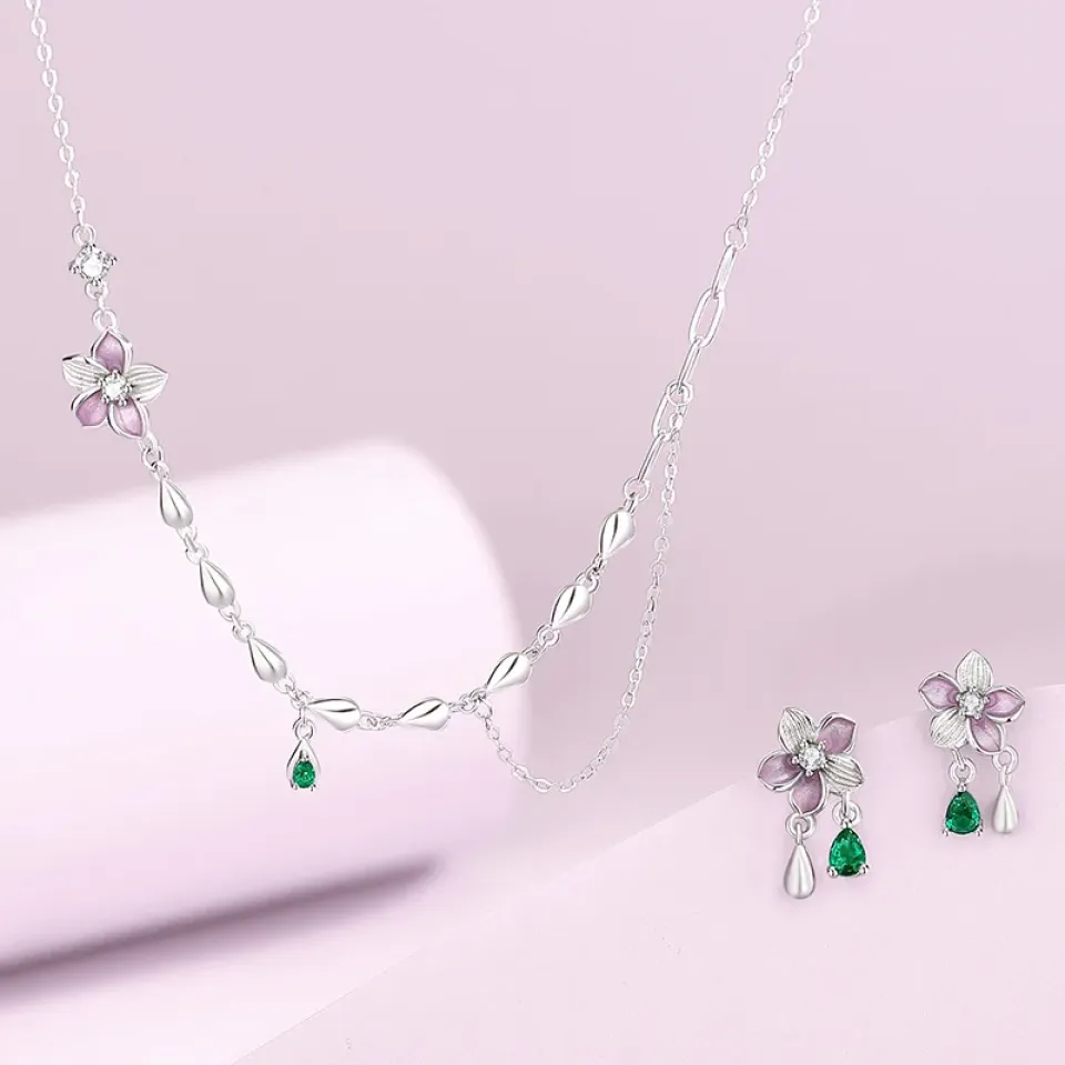 Green Crystal Flower Earrings S7a6105de220b41e0952d145c32fdf7c5d 7efb63d0