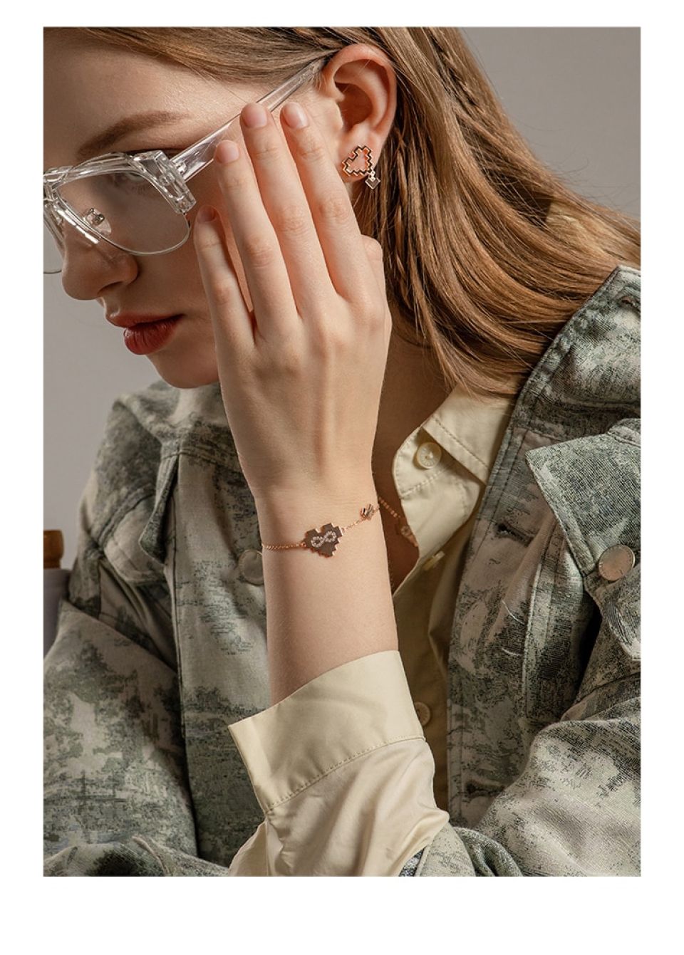 Infinity Symbol Ear Studs H9d329a45803a47b38ff8769ea51fea7dA 859980e9