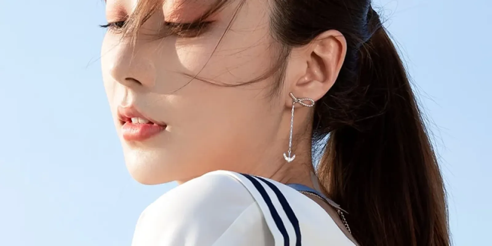 Thaya's 8 Bow-Carved Jewelry Collection: A New Tapestry of Grace admin ajax 11 9e3a2897