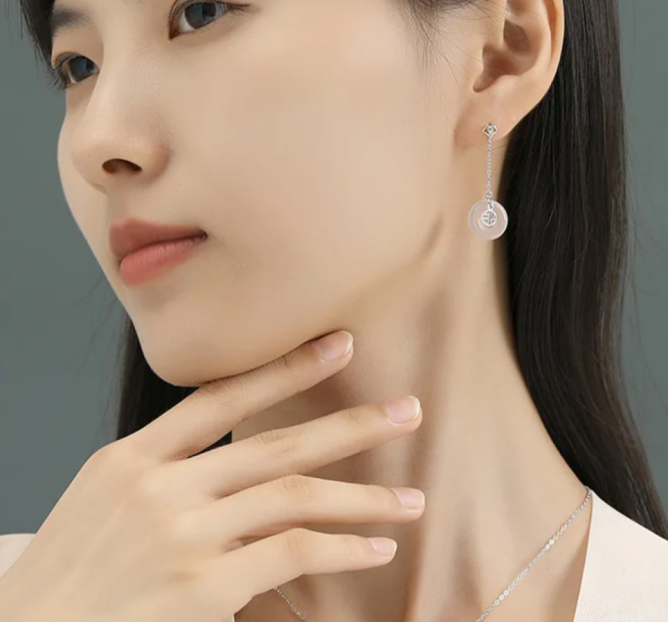 Elegant Chalcedony Silver Earrings 2 Elegant Chalcedony Silver Earrings 3fedbac1 a836 4380 b652 098aabc5949b705607 adb5444f
