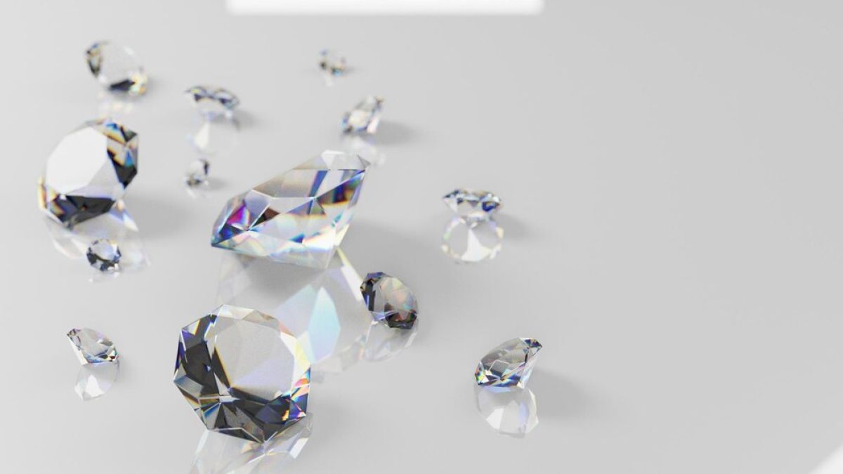 2024 Accessory Trends: Jewelry Stacking 1 2024 Accessory Trends: Jewelry Stacking Thaya Jewelry Stacking af6031a7