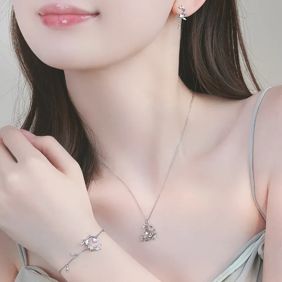 Moonstone Bird Pendant Necklace S8d508eabcfd4490483a6554c4b7a15e1d b6c8c556