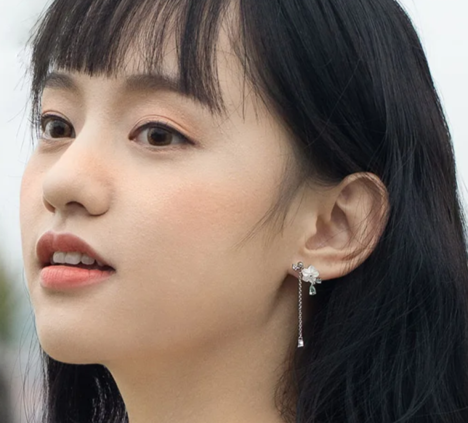 Silver Needle Tassel Earrings 7fa2e7de 8849 440e 8302 4cb8dafd4db3261553 bbfda226