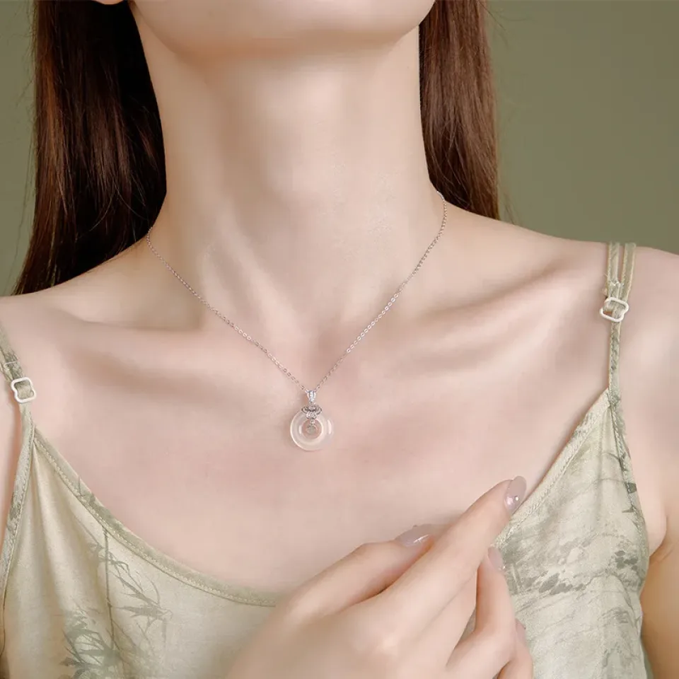 Chalcedony Pendant Necklace S46b0978a80bd41f4812a07bf51707d52Q 2 c32e10f5