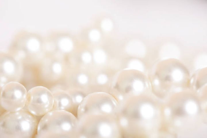 Everything You Need To Know About Pearls Thaya Jewels Natural Pearls c6e4697e