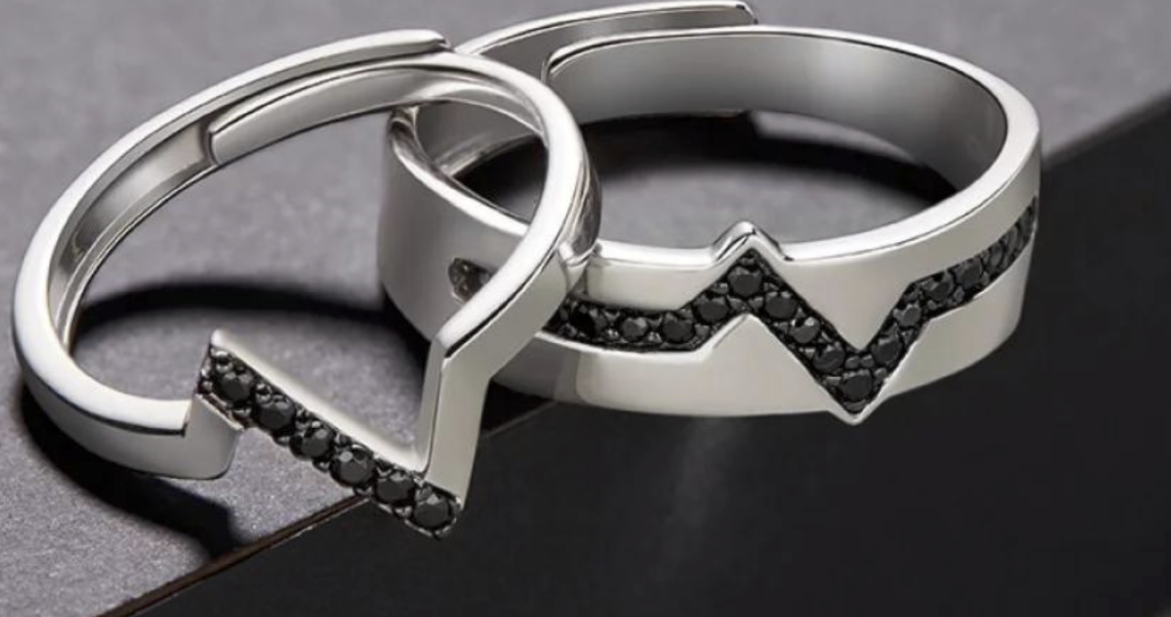 Tiny Pearls & Hearts Bracelet 17 hearbeat ring