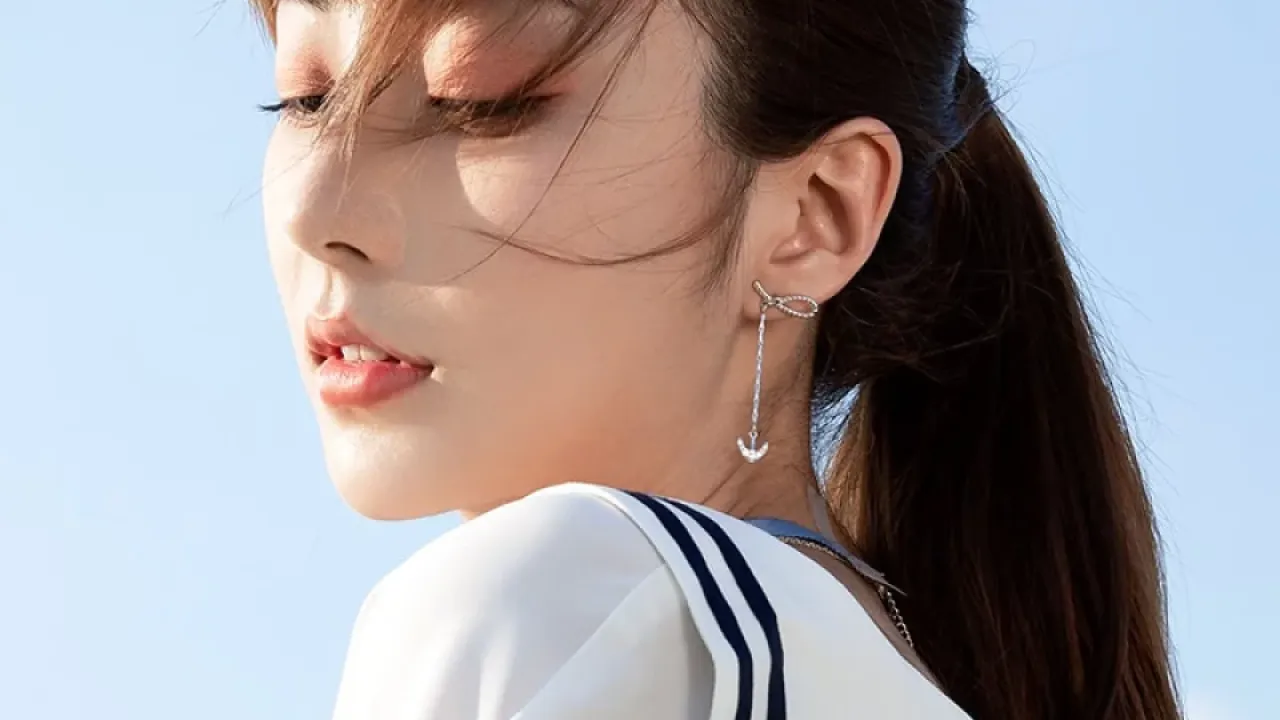 Thaya bow carved jewelry collection