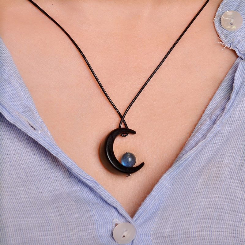 MosDream-Moon-Necklace-Gemstone-Sandalwood-6AAA-Labradorit-Moonlight-Necklace-Goddess-Pendant-Necklace-Jewelry-for-Women-Gift-7.jpg