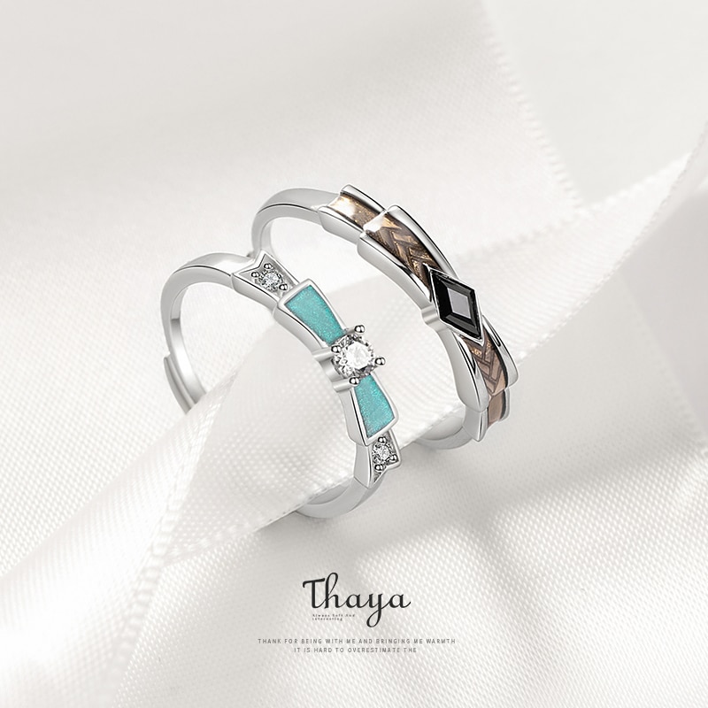 Elegant Bow Tie Ring