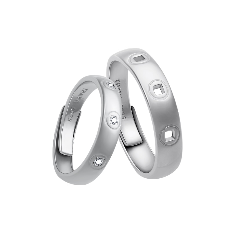 Hollow Halos Couple Rings