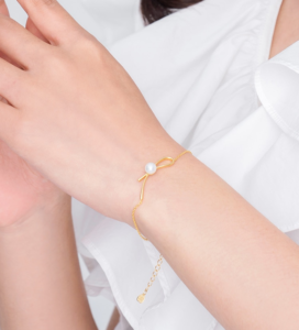 6. Pearl Knot Bracelet