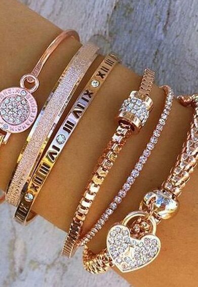 7 Factors Why Rose-Gold Jewelry Is Super Trendy f276431bb805599a0c1457b113e425a3 edited