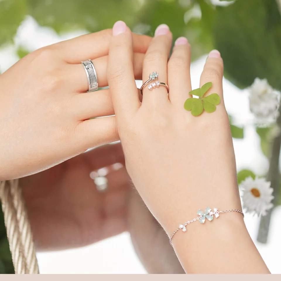 Couple Rings: Showcasing the Perfect Pairing for Everlasting Love H1656318d9747496f8795a0fd830b5077T 05dc4d79