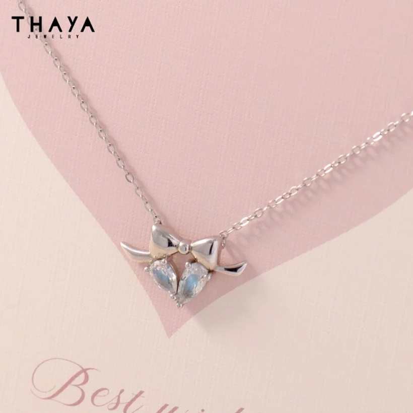 6. Bow Pendant Necklace jewelry : A Lustrous Dawn